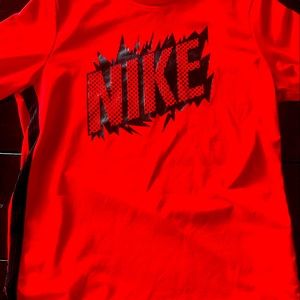 Nike boys dry fit shirt